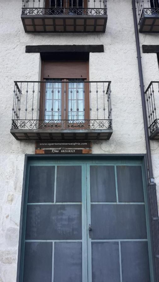 Plaza De La Villa 24 Rascafría Kültér fotó