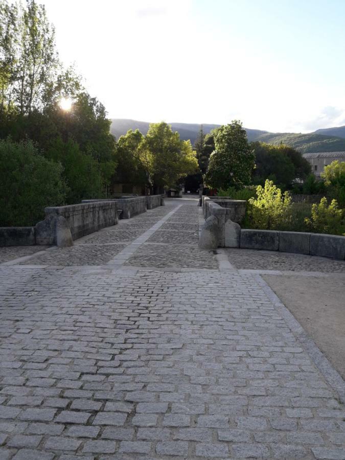 Plaza De La Villa 24 Rascafría Kültér fotó